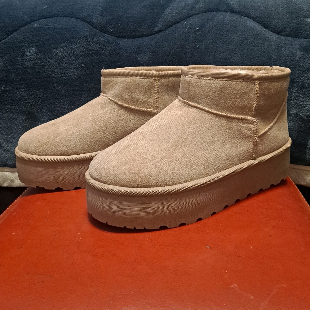 Mudd Platform Booties
